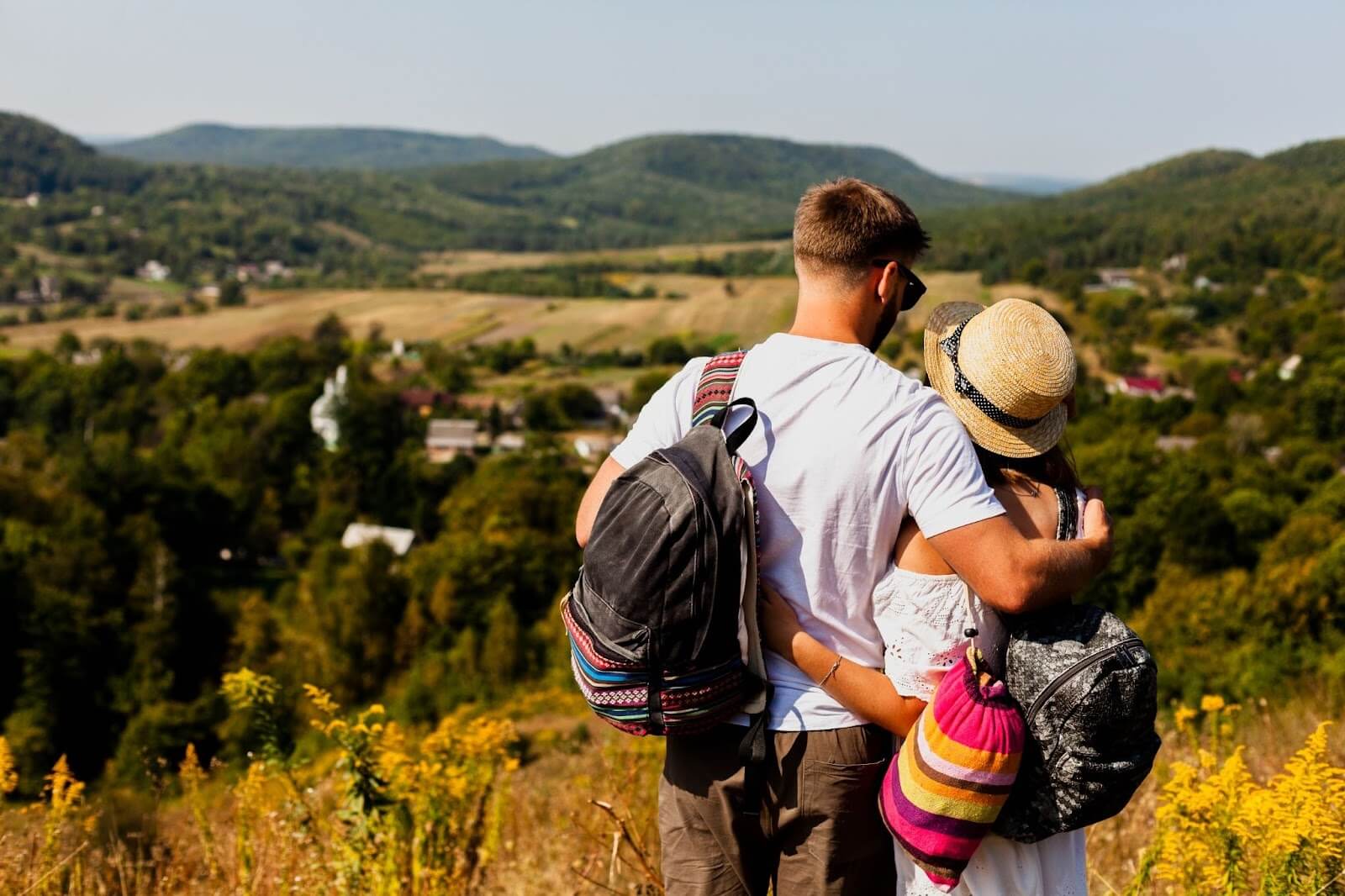 Por que Millennials e Gen Z planejam viagens de forma tão diferente?