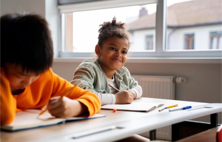 Inteligência artificial muda a educação e exige nova formação para crianças