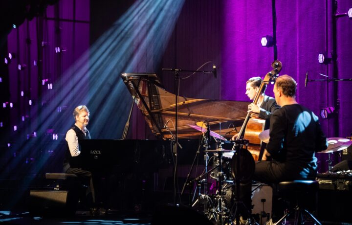 Músicos com trajetórias ao lado de Celia Cruz, Paquito D’Rivera e Michael Brecker se encontram em Curitiba