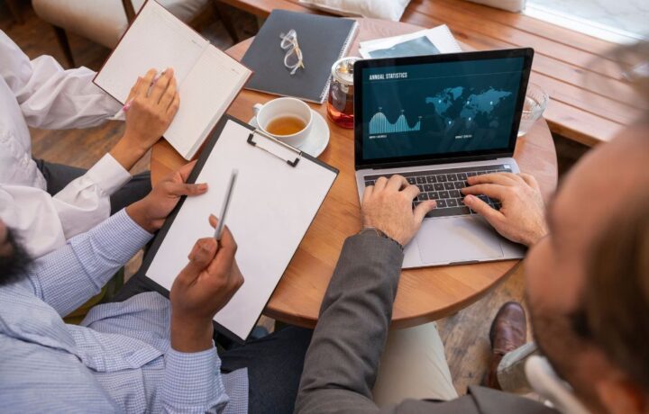 Pequenas empresas adotam tecnologia, mas ainda perdem clientes